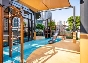 Ο χώρος παιχνιδιού για παιδιά στο Grande Signature 2BR Burj Khalifa & Dubai Fountain