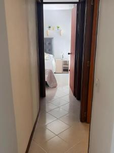 Katil atau katil-katil dalam bilik di Cozy Quite Poblado 3 bedroom