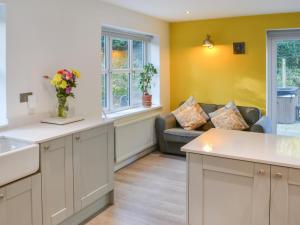 Køkken eller tekøkken på Humford Mill Cottage + 14 billeder