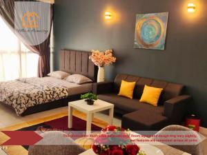 Giường trong phòng chung tại ImpianKU at Bell Suites KLIA - Studio - Wifi +23 ảnh