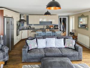 Kuchyň nebo kuchyňský kout v ubytování Nene Cottage