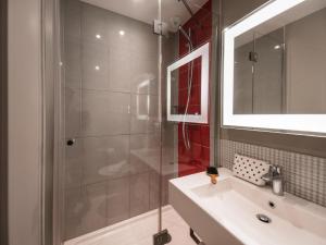 Koupelna v ubytování ibis Styles Lille Centre Grand Place + 91 fotografií