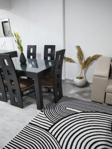 Khu vực ghế ngồi tại Janna new furnished luxury wide apartment the