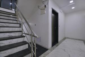 Fotografie z fotogalerie ubytování Hotel O Kitchen & Highway Inn v destinaci Ābu Road