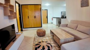 Posezení v ubytování Assilah Beralmar New Flat with Pool+Beach