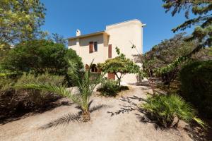 Κήπος έξω από το Platamona - Villa sul mare, Wi-Fi, Aria Condizionata, 8 posti