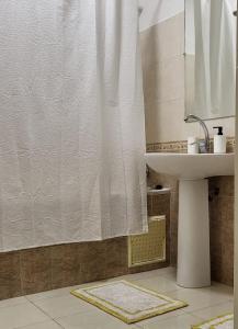 Ένα μπάνιο στο Apartment in the heart of Rabat-private parking & Wi-Fi +12 φωτογραφίες