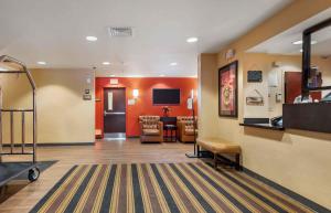 a lobby of a hospital with a waiting room at Extended Stay America Suites - Pittsburgh - Monroeville in Monroeville