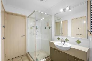 Ένα μπάνιο στο Blackall Bliss Hinterland Retreat +18 φωτογραφίες