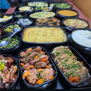 Makanan di atau berdekatan the country house