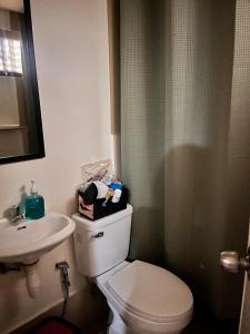 Koupelna v ubytování Cana Blessed Guest House