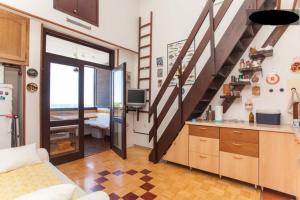 Kuchyň nebo kuchyňský kout v ubytování Apartment Dubravka I
