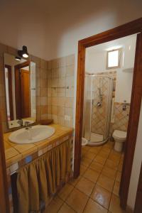 A bathroom at SanvitoTour - Le Terrazze