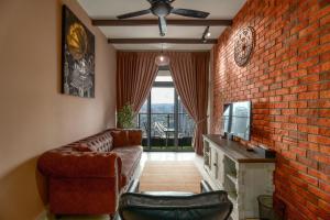 Μια τηλεόραση ή/και κέντρο ψυχαγωγίας στο KLCC view condo stay