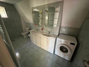 Photo de la galerie de l'établissement Rent a room Bruno, à Făgăraş