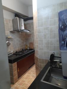 Nhà bếp/bếp nhỏ tại Elegant 3BR Apt with Banani Views ,Great Location +27 ảnh