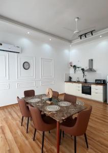 Η κουζίνα ή μικρή κουζίνα στο Camilla Chalet