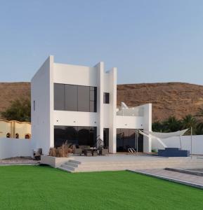 Το κτήριο όπου στεγάζεται  η παραθεριστική κατοικία