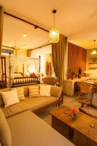 Χώρος καθιστικού στο LAKE LOFT - La maison VEDA