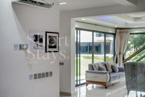 Foto de la galería de Luxury 2-Bedroom Apartment with Pool & Garden View, Lekki Lakowe Lakes Estate en Lakowe 20 fotos más