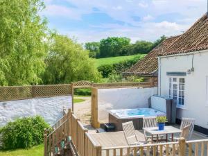 En have udenfor Derwent Cottage - Uk49220