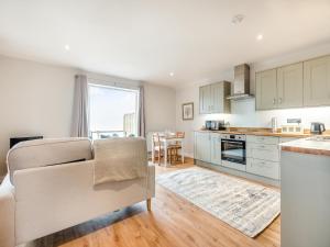 Η κουζίνα ή μικρή κουζίνα στο Valley View Cottage-Ukc5157
