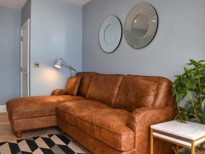 Posezení v ubytování Sea Front Hideaway