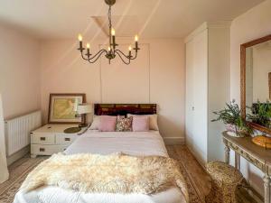 Ένα ή περισσότερα κρεβάτια σε δωμάτιο στο Melville Place