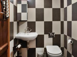 Ένα μπάνιο στο The Studio At Lickbarrow Lodge +7 φωτογραφίες