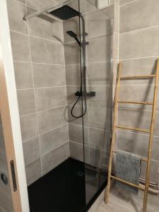 Koupelna v ubytování Appartement cosy rénové, Angers centre