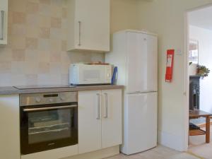 Köök või kööginurk majutusasutuses Bridgend Cottage