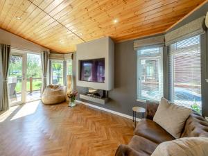 Et tv og/eller underholdning på Willowbank Lodge + 13 billeder