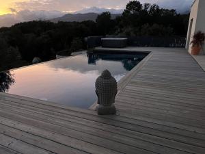 Loodusmaastik villa lähedal