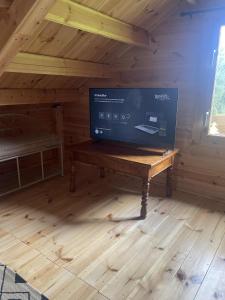 La Celle-sous-GouzonにあるChalet natureの屋根裏部屋