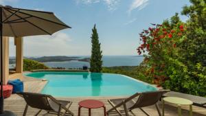 Naturlandskabet i nærheden af villaen