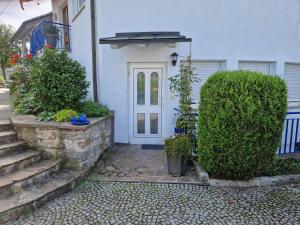Zahrada ubytování Gemütliche und gepflegte Ferienwohnung in Bad Wimpfen