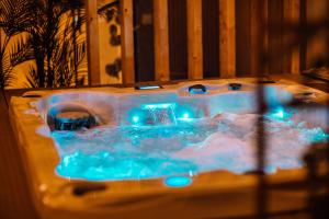 Φωτογραφία από το άλμπουμ του Luxury Suite with Sauna & Private Wellness στο Αιντχόφεν
