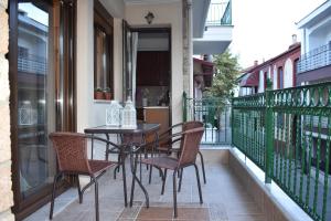 Balkoni atau teres di STRAVOS-PLATANOS apartement