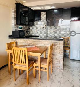 Una cocina o cocineta en Giza Pyramids View Guest House