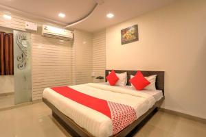 Ένα ή περισσότερα κρεβάτια σε δωμάτιο στο Hotel O Sarai by Som