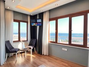 Γενική θέα στη θάλασσα ή θέα στη θάλασσα από  αυτό το ξενοδοχείο +58 φωτογραφίες