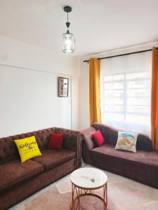 Gallery image of Kate's Ksm CBD Milimani apartments 3br2br1br O7Oo1FourFour22Eight in Kisumu +27 photos