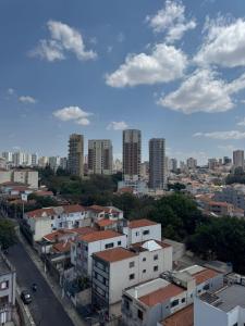 a view of a city with tall buildings at Max Jardim São Paulo in São Paulo