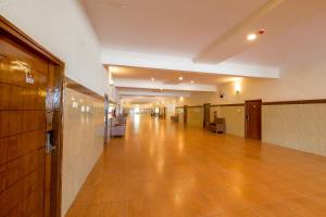 迈索尔Townhouse J K Golden Embassy的走廊上空的走廊 更多20张照片