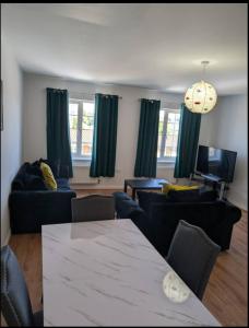 Χώρος καθιστικού στο Folkstone Luxury Lodge 40 percent off with Garage and Driveway