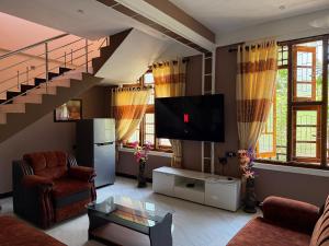 Μια τηλεόραση ή/και κέντρο ψυχαγωγίας στο Siva Villas