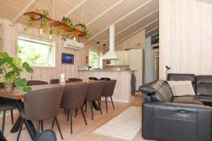 Φωτογραφία από το άλμπουμ του 10055-1-Rorvig-Lindevangen-4 σε Rørvig