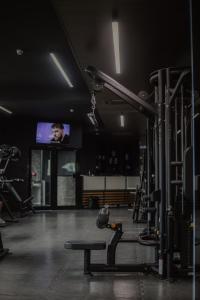 Fitness centrum a/nebo fitness zařízení v ubytování Paint It Black Hotel & Spa