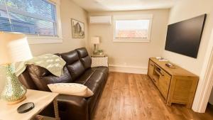 Μια τηλεόραση ή/και κέντρο ψυχαγωγίας στο Bonifacio Oasis