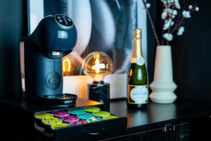 Nápoje v ubytování Luxury Love Room - Balneo - Cinema